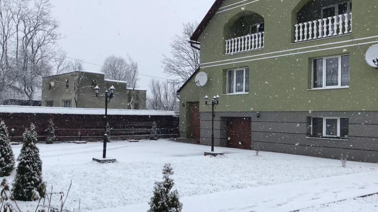 Hotel Чотири Сезони Izky Exteriér fotografie